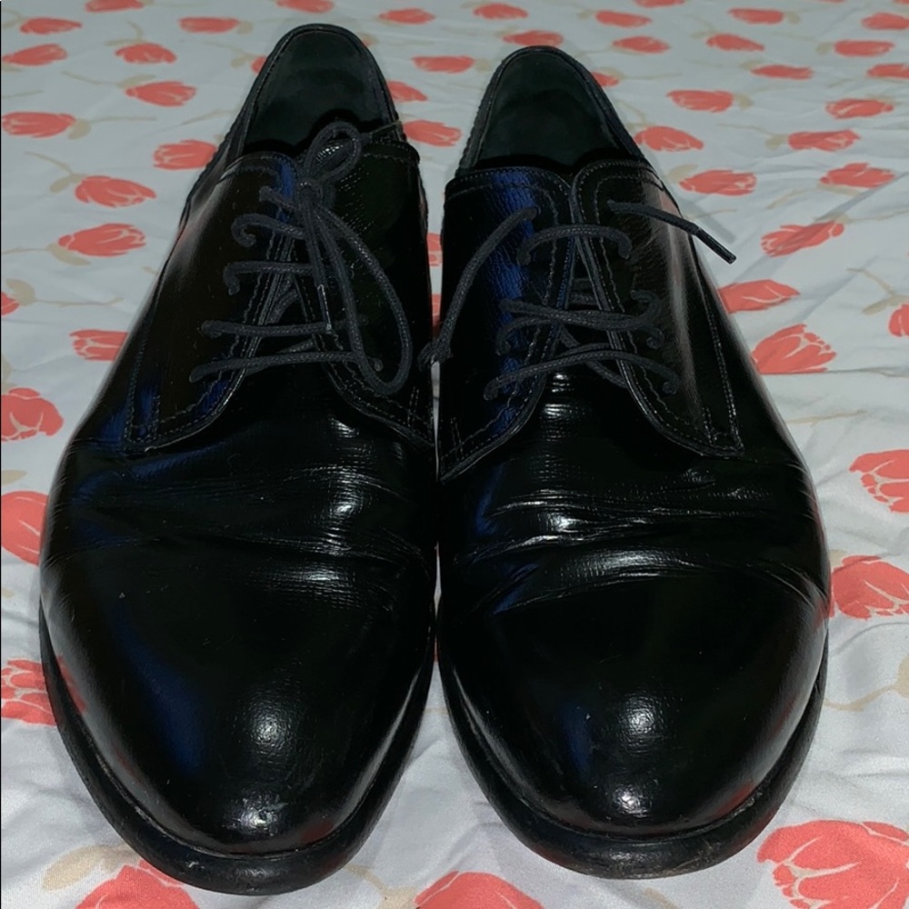 Men’s black Dolce and Gabbana dress shoes/oxfords